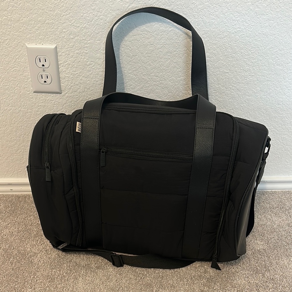 BEIS Black Travel Bag with Durable Fabric and Versatile Design